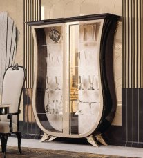 Showcase two-door PREGNO OP7/2-1LTR