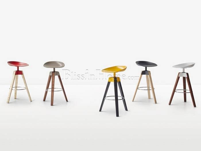 Bar stool polypropylene with footrest PLUMAGE BONALDO