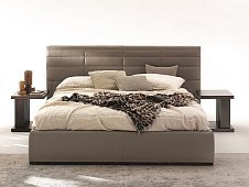 Bed with leather headboard GRANDANGOLO DITRE
