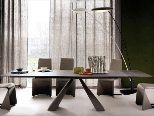 Dining table CATTELAN ITALIA Eliot Drive