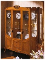 Showcase three-doors CL ITALIA 3/340