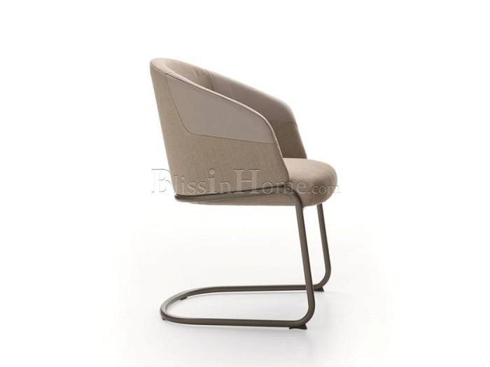 Cantilever chair with armrests CENTRAL PARK 3 DITRE