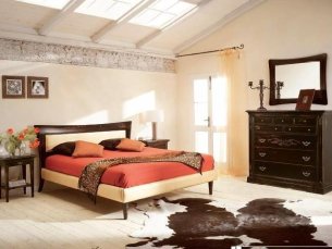Antiquaria bedroom 204